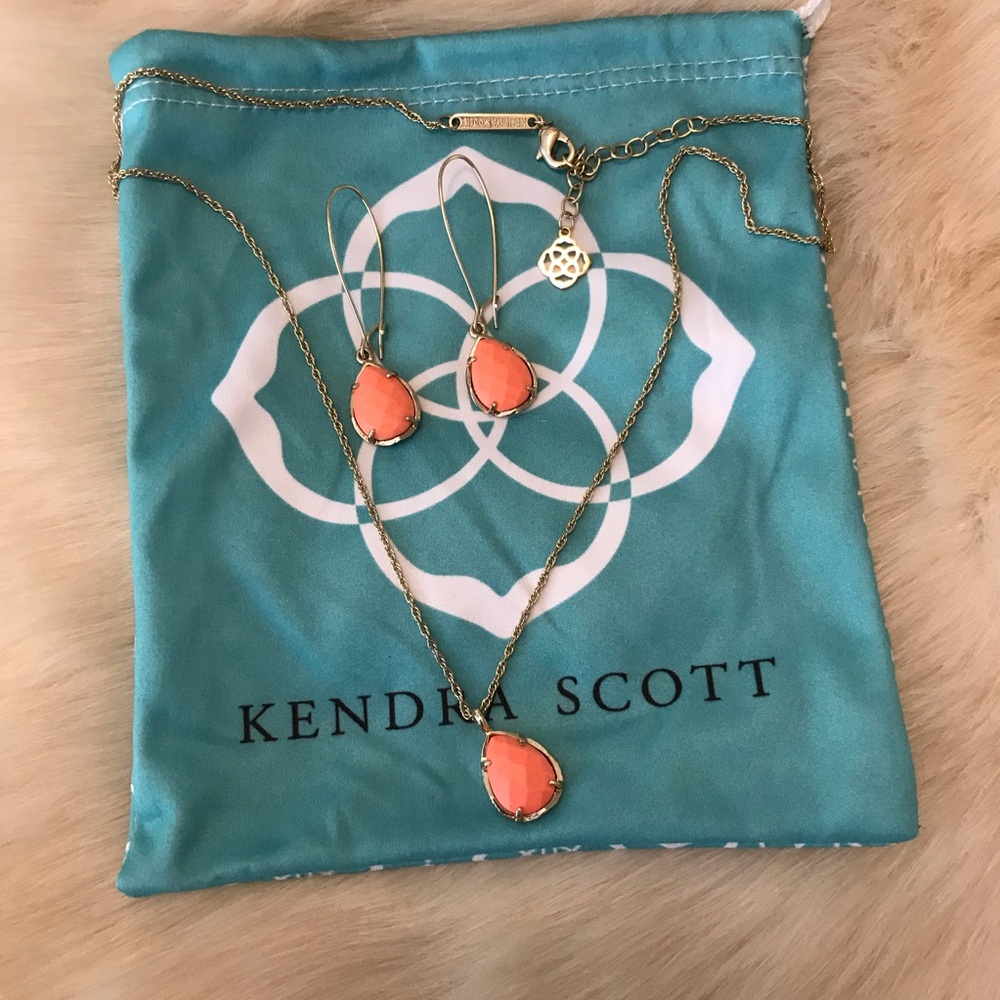 **SOLD**Kendra Scott Kiri Necklace & Dee Earrings